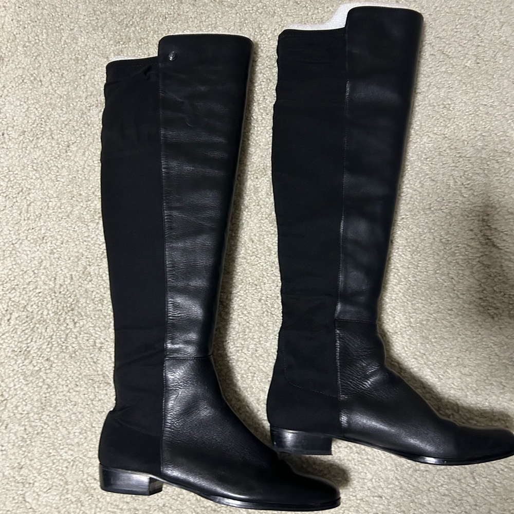 Black Leather Knee-High Boots Gently Worn